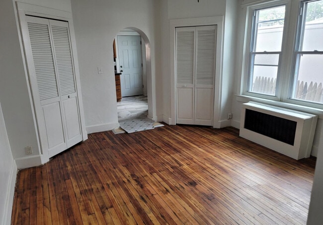 Building Photo - 1281 S Broad St