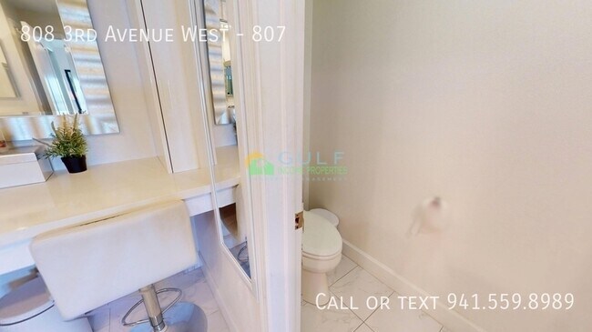 Building Photo - 808 3rd Ave W