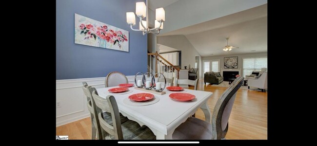 Building Photo - Wonderfully Updated Home with Neighborhood...