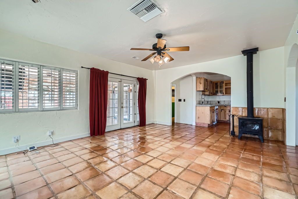 Building Photo - 536 Avenue L