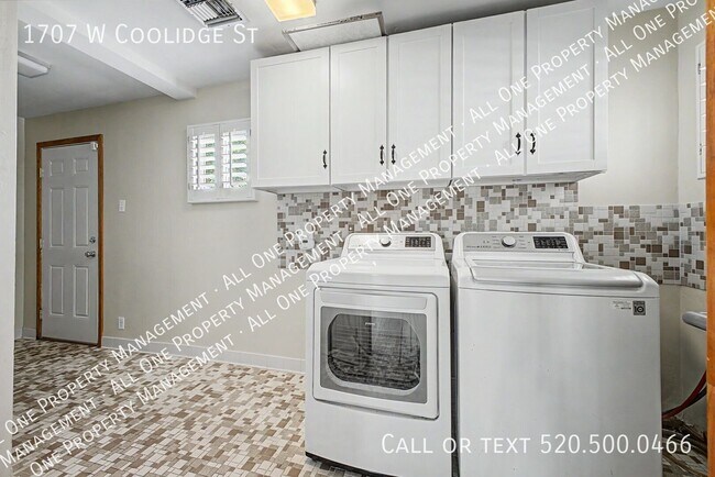 Building Photo - 1707 W Coolidge St