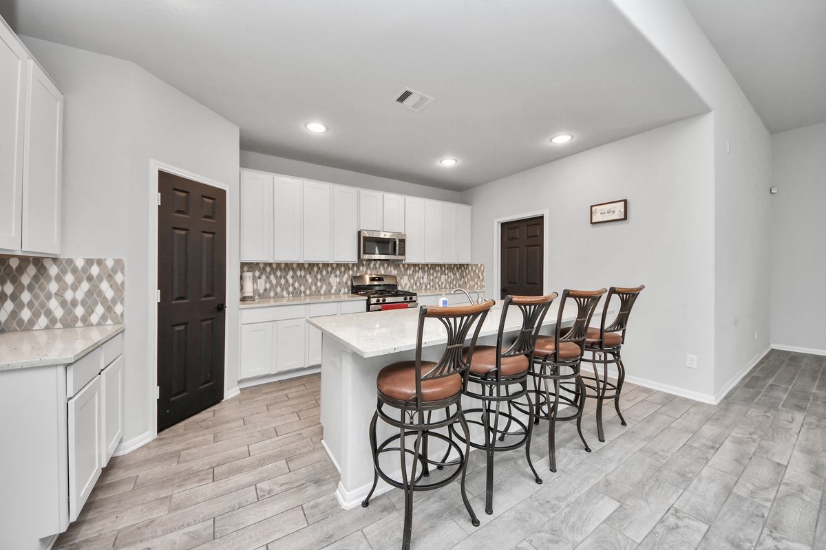 Building Photo - 14718 Black Rail Dr