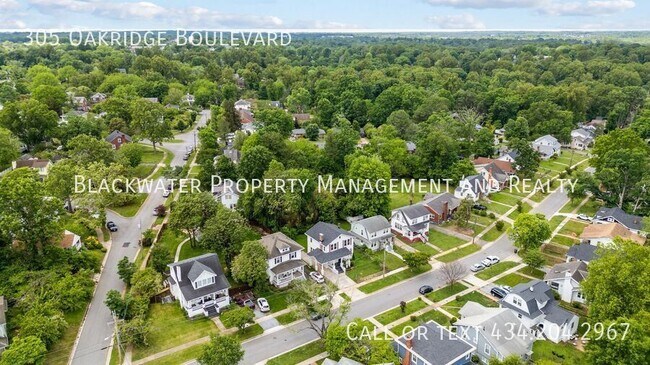 Building Photo - 305 Oakridge Blvd