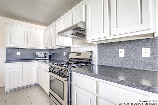Building Photo - 5519 Red Canyon
