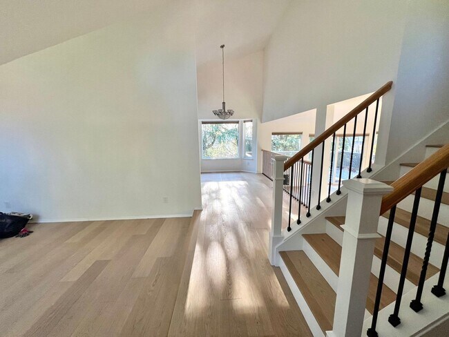 Building Photo - 20915 NE 17th St