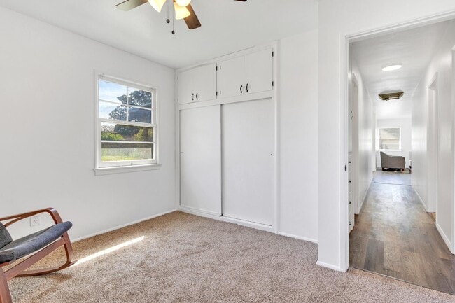 Building Photo - 4223 Temescal Ave