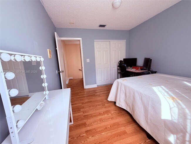 Building Photo - 14832 SW 91st Terrace