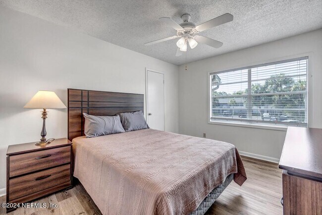 Building Photo - 695-A1A Jimmy Buffett Mem Hwy