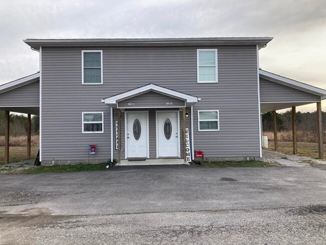 Primary Photo - Laurel Flats LLC.