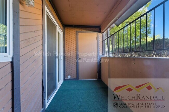 Building Photo - 2438 Elizabeth St