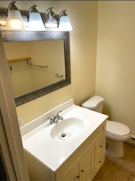 Building Photo - 23 Woodridge Cir