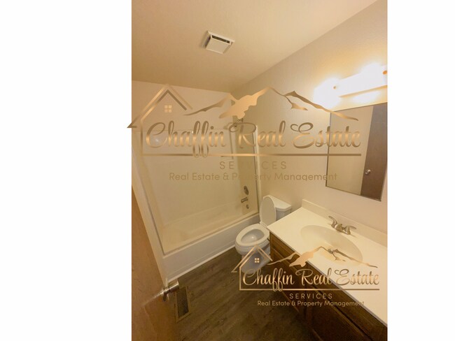 Building Photo - 281 Quail Wy
