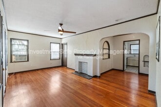 Building Photo - 3787 1/2 Park Blvd