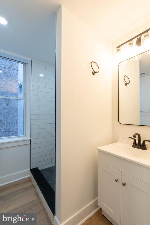 Building Photo - 1824 N Bouvier St