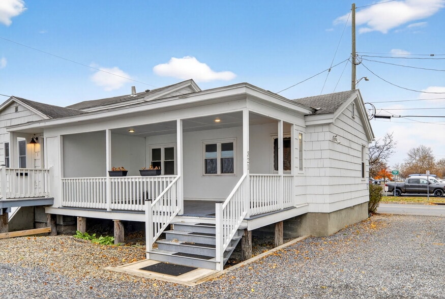 Building Photo - 321 N Fulton St