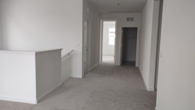 Building Photo - 6064 Sunscape Wy