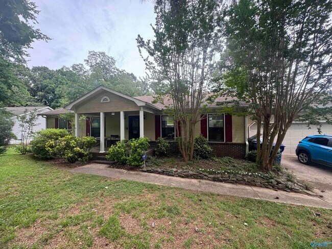 Building Photo - 792 Seina Vista Dr