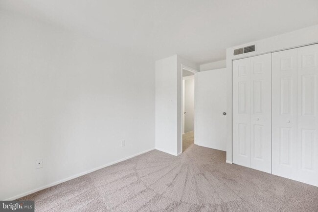 Building Photo - 9287 Chadburn Pl