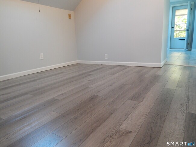 Building Photo - 91 Holden St