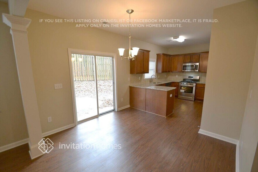 Building Photo - 3100 Delacorte Dr
