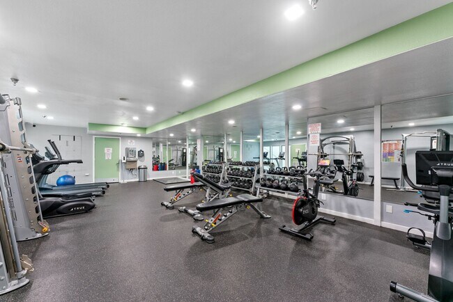 Building Photo - 8650 Gulana Ave