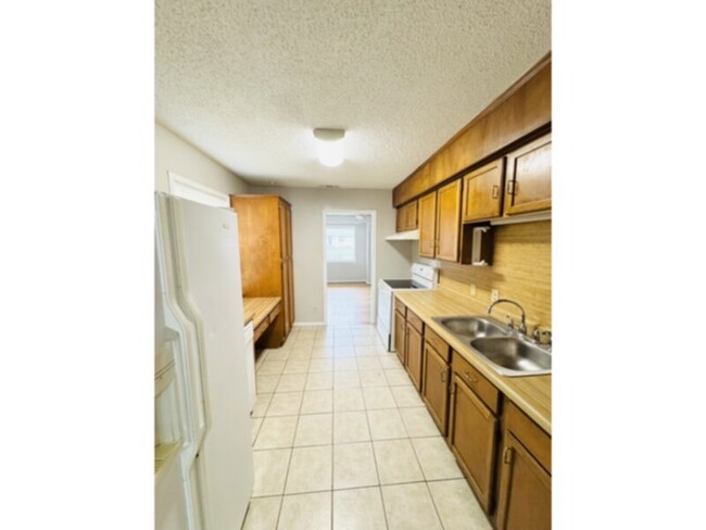 Building Photo - Charming 3 bedroom Mesquite Home!!!!!