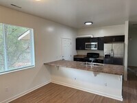 Building Photo - Forest Glen