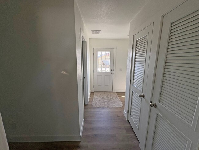 Building Photo - 1700 S State St