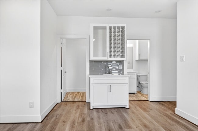 Building Photo - 10232 Porto Rico Rd