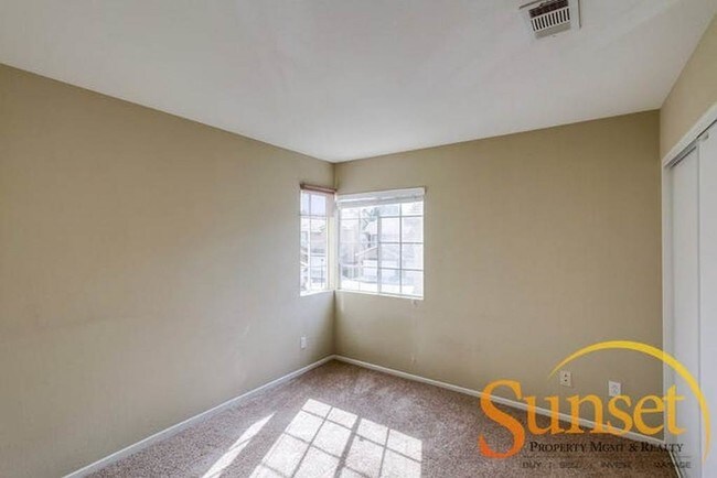 Building Photo - 11615 Westview Pkwy