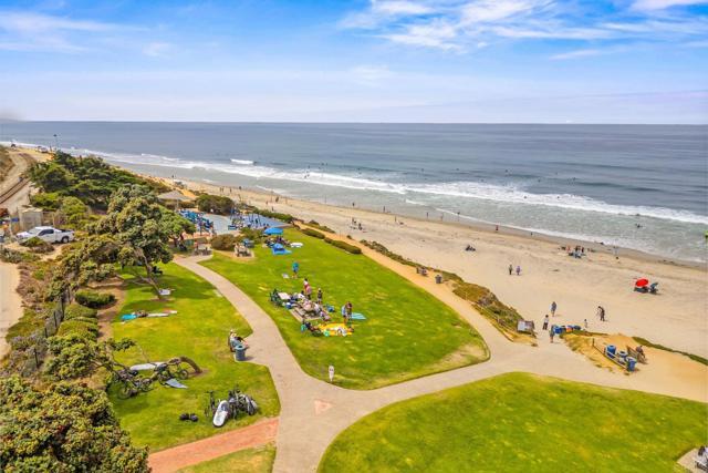 Building Photo - 1562 Camino Del Mar