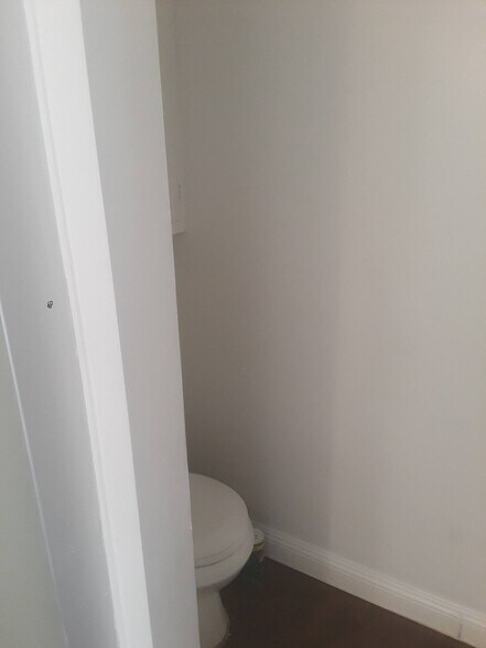 Building Photo - 1503 E Avenue Q6