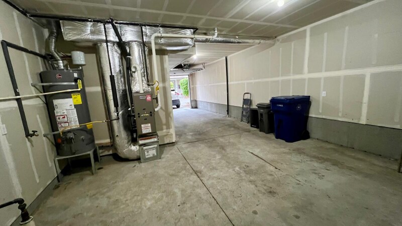 Building Photo - 2115 201st Pl SE