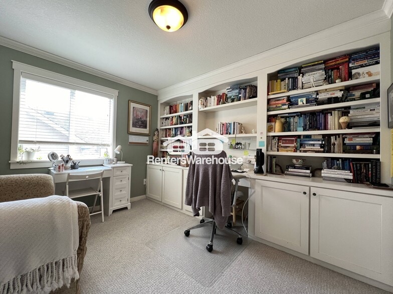 Building Photo - 1236 1st St