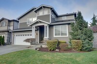 Building Photo - Maple Ridge Highlands 2 Story includes law...