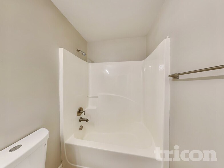 Building Photo - 76 Ashby Dr