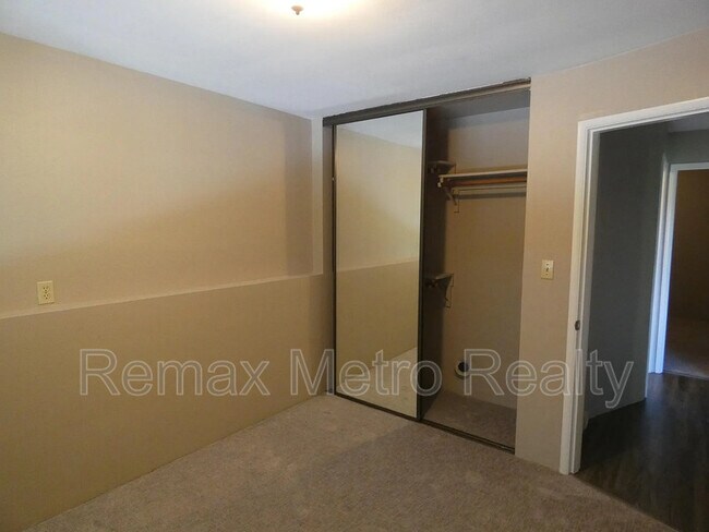 Building Photo - 512 Galer St