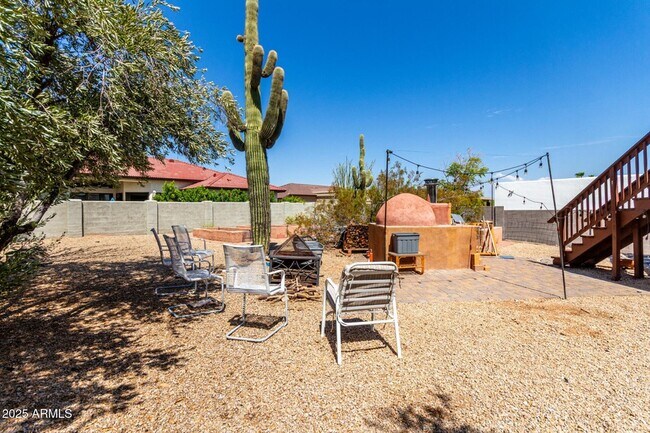 Building Photo - 15604 E Mustang Dr