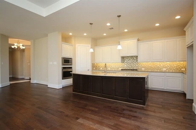 Building Photo - 27018 Cheyenne Crest Ln