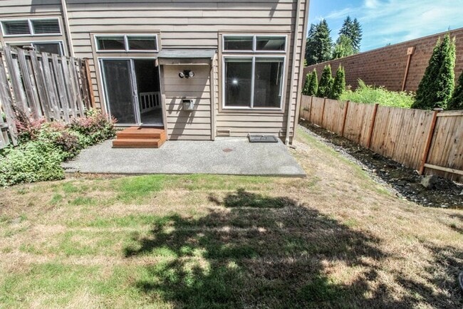 Building Photo - 20901 Cypress Way