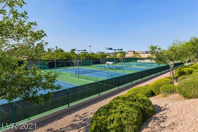 Building Photo - GEM IN SUN CITY ANTHEM!