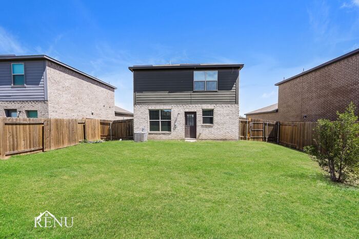 Building Photo - 2034 Delta Downs Dr