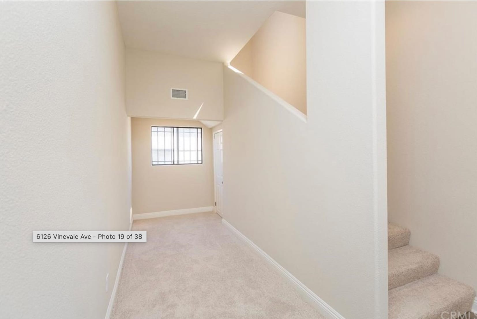 Entry - 6128 Vinevale Ave