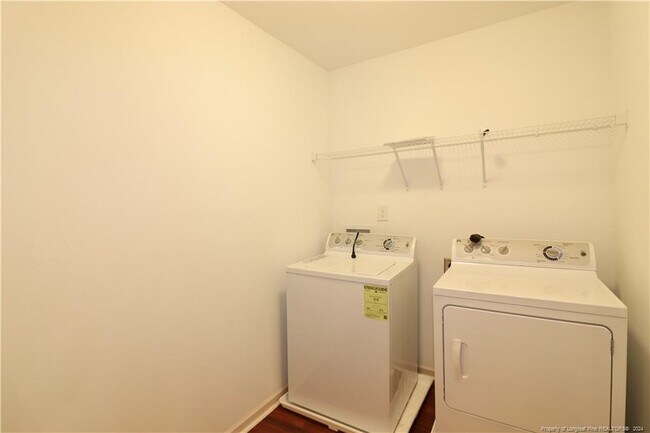 Building Photo - 1804 Gentle Bend Way