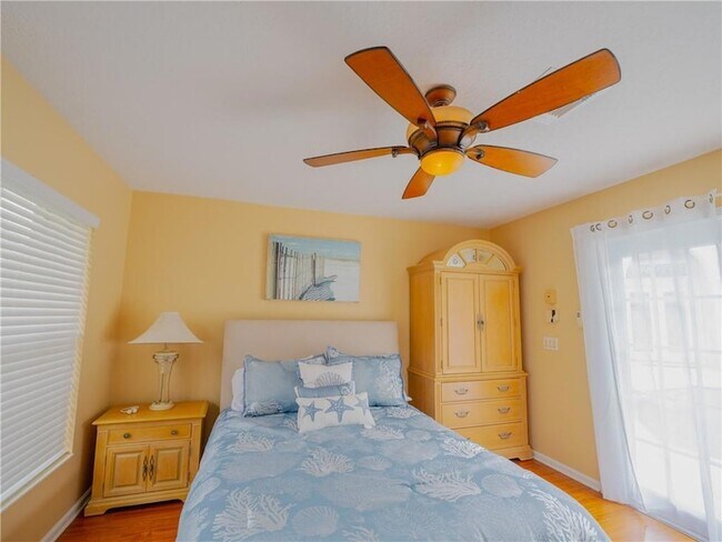Building Photo - 20107 Ocean Key Dr