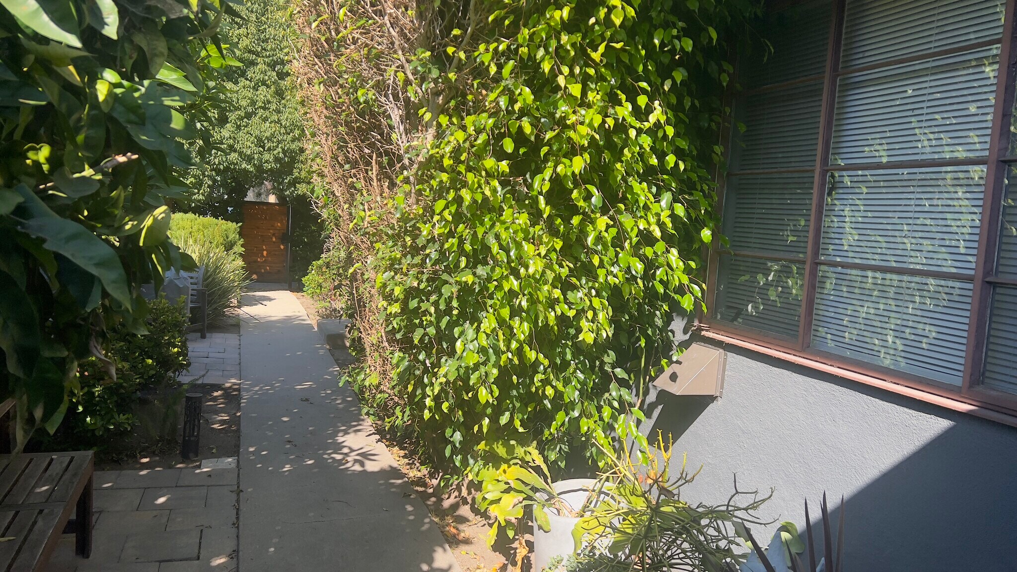 Building Photo - 4247 S Centinela Ave