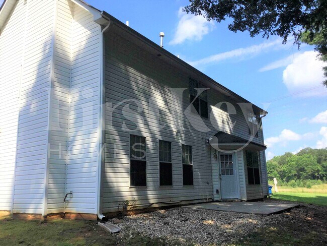 Building Photo - 162 Olympic Dr