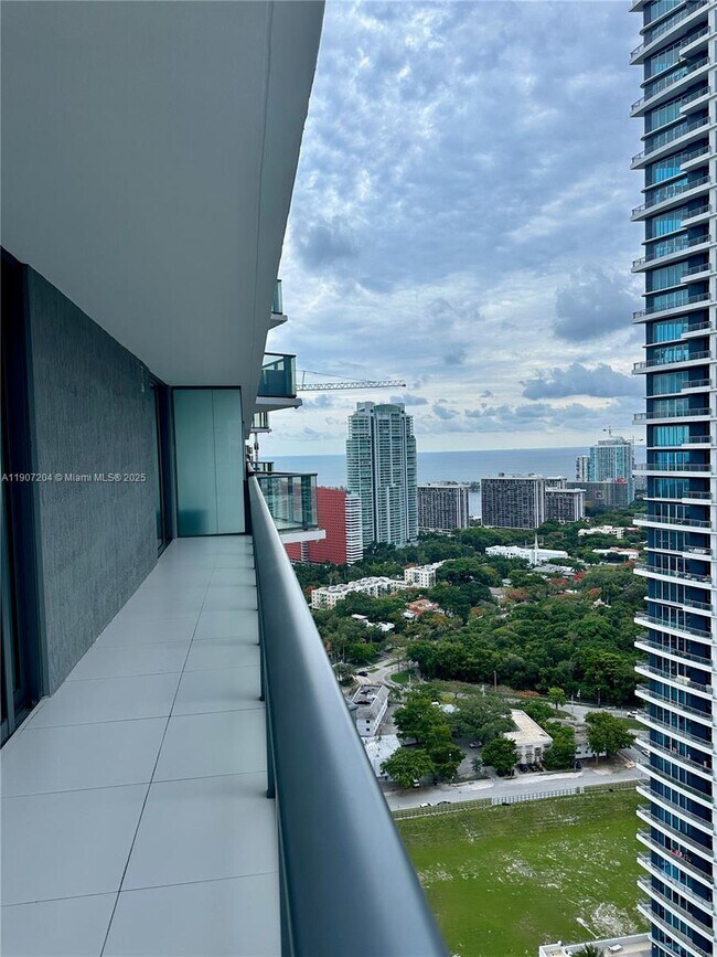 Building Photo - 1300 S Miami Ave