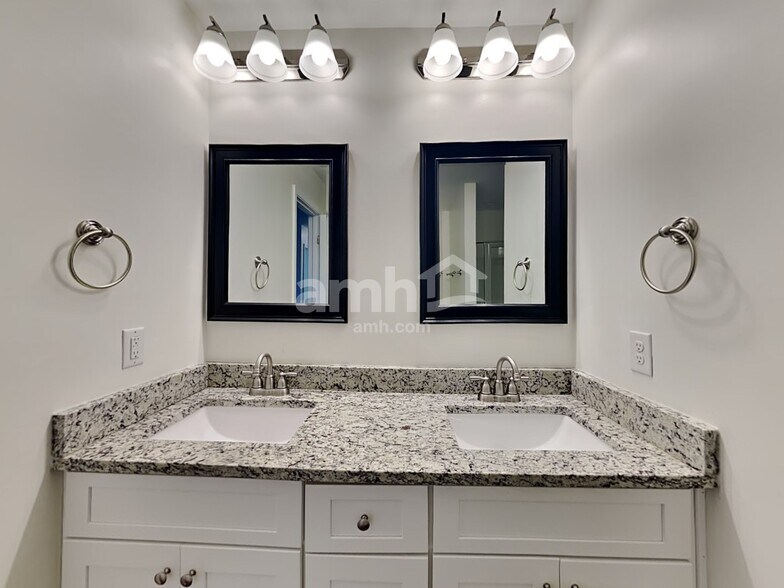 Building Photo - 155 Slaters Drive