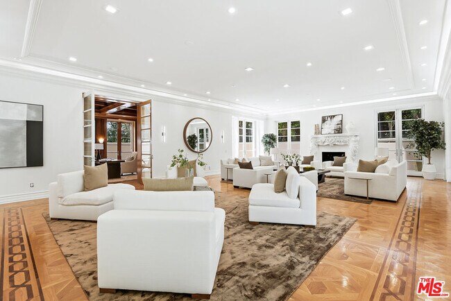 Building Photo - 407 Robert Ln